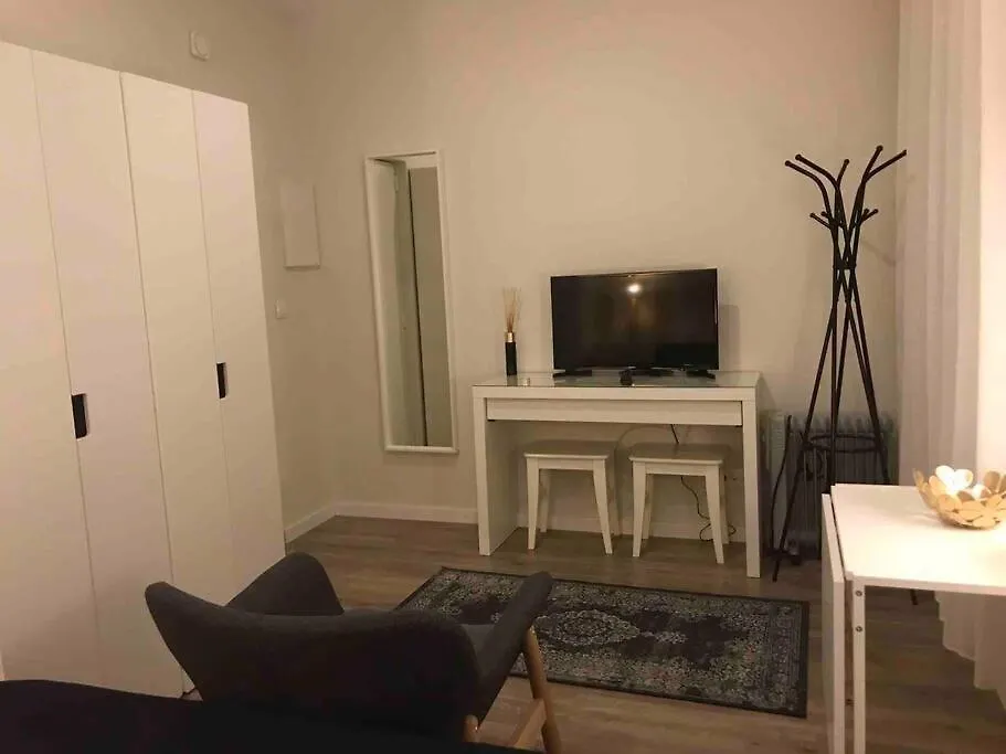Charming Studio Apartment In Campolide - 2F Lisboa